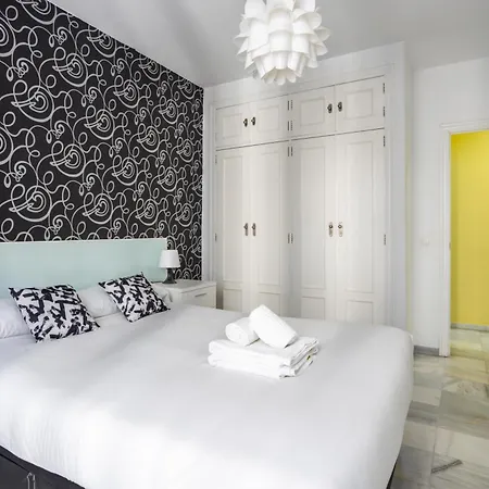 Apartment Red By Time Cadiz
